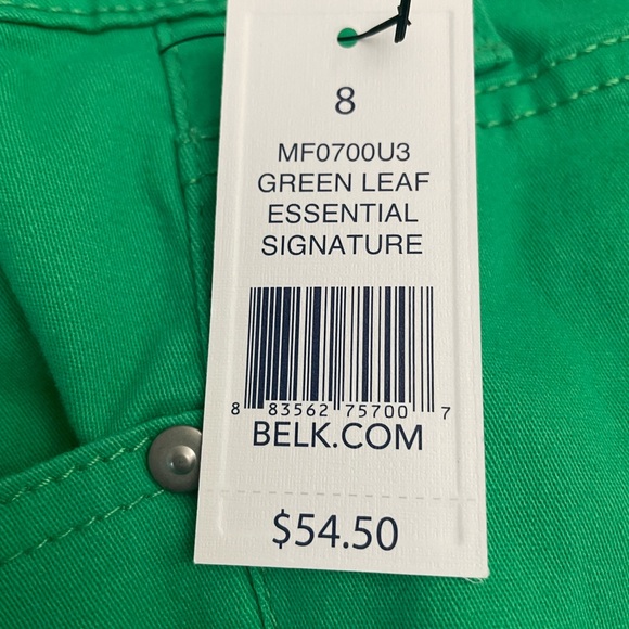 Crown & Ivy Vibrant Green Crop Pants - Picture 3 of 5